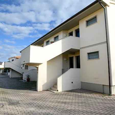 Elbamar Apartment *